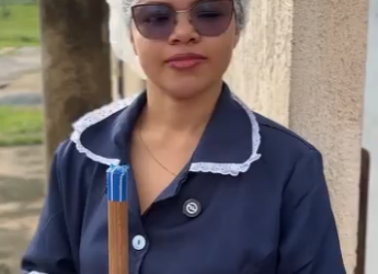 D1000005 A funcionária resolveu contar o que sabia pro patrão de uma forma diferente part2