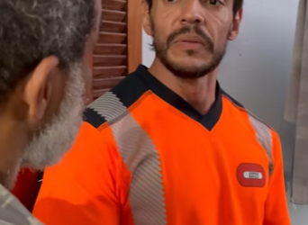 D2000005 Menino usou cachorro para tirar barriga falsa part2