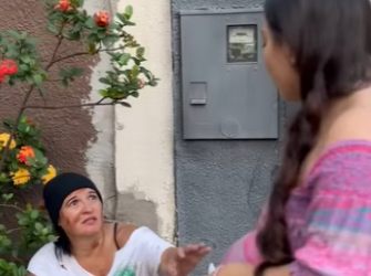 D2000011 Usou um melão para fingir uma gracinha até que part2