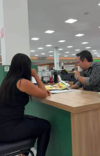 D2000013 Ea queria enrol@r vendedor mas ele foi muito esp part2