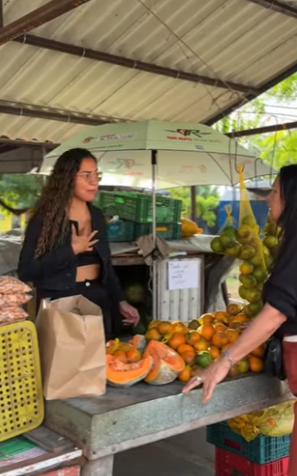 D2000014 Por querer ser esperta, comprou nego cio de uma part2