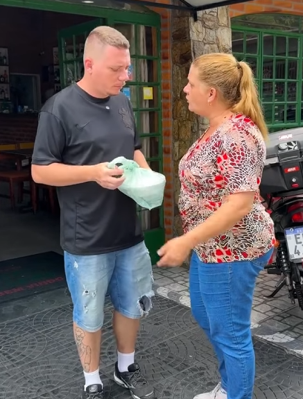 D0100011 Sua vizinha copia sua técnica para vender mais… part2