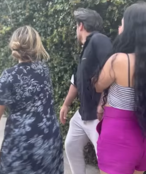 D0100014 Ela trocou por outro homem com carro ele ficou part2