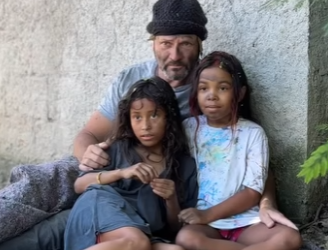 D2000001 Ela achou que estava part2