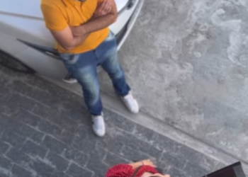 D0100007 Um contrato, forçou esses estranhos viverem junt part2