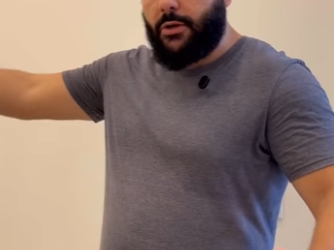 D2000007 Patrão chega em casa vê empregada comendo no chã part2