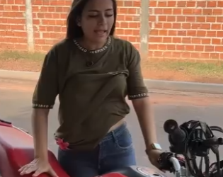 D1000001 Ela a julgou sem saber quem era part2