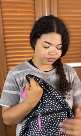 D1000008 Mulher com o coração humilde fez isso pelo empresário e ele a abençoou part2