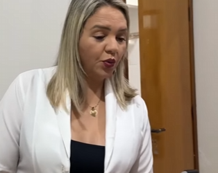 D2000004 Abandonou avó porque era pobre sem saber que hav part2