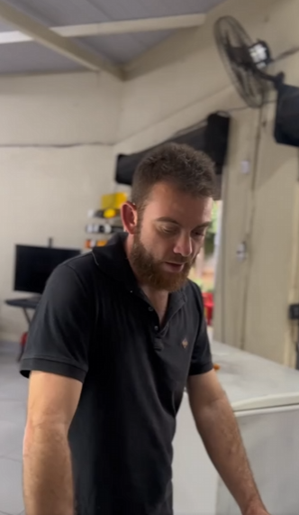 D2000003 Ninguém queria C0MPR4R na mercearia motivo voc part2