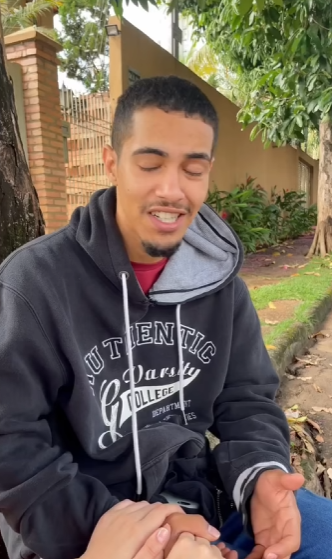 D2000004 Ele roub0u uma mulher, mas ela pediu algo que ele part2