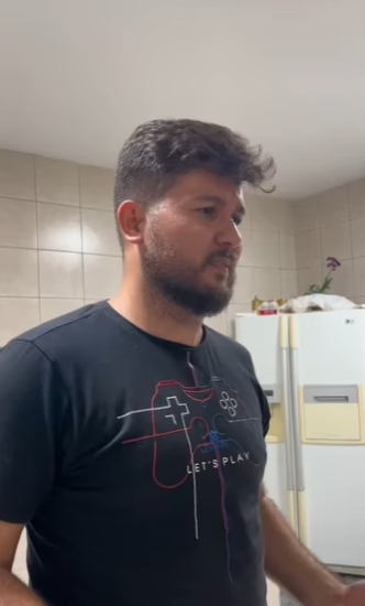 D2000002 Nunca seja infiel um milionário no dia do chá de part2