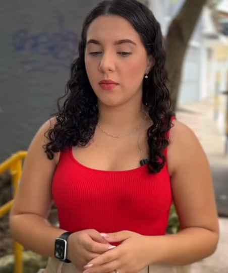 D0100010 Ela deu dinheiro par part2