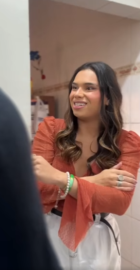 D0100002 Me apaixonei pelo motorista do meu marido milionár part2