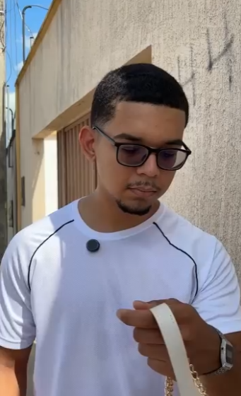 D1000009 Fez patrão mandar outra funcionária embora part2