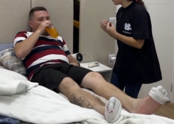 D0100002 Uma visita longa… part2