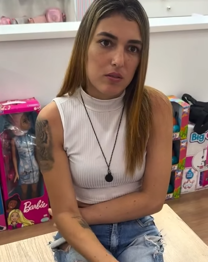 D0100002 Julgaram ela sem sab part2