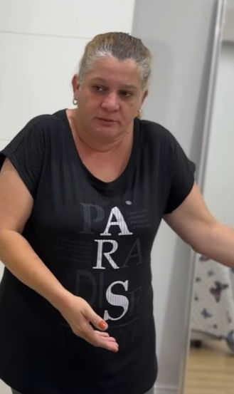 D0100007 Mãe da uma lição no filho por ele não querer ajuda part2