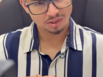 D1800002 Ela pegou reais part2