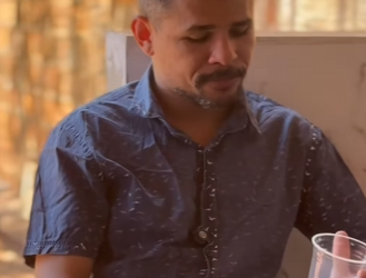 D1000005 Ela dividiu seu único alimento e olha oque aconteceu part2