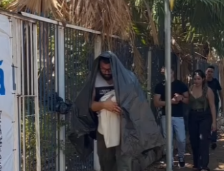 D2000007 Fugitivo entrega seu bebê uma estranha para salv part1