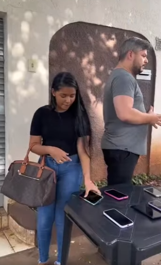 D2000004 Ele traiu um pobre homem sem imaginar que aconte part1