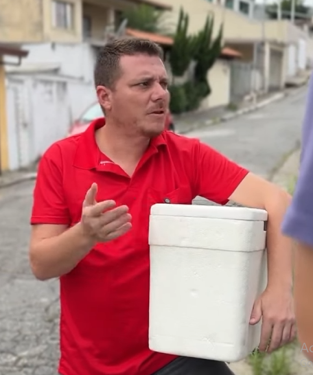 D0100001 Um bom homem sempre faz tudo pela sua família… part2