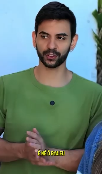 D0100003 Eles levaram uma ESTRANHA pra viagem de casal! part2