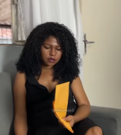 D1000007 Ela precisou da ajuda part2