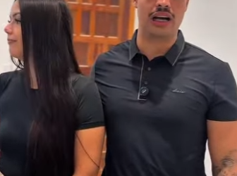 D2000002 Apresentou amante part2