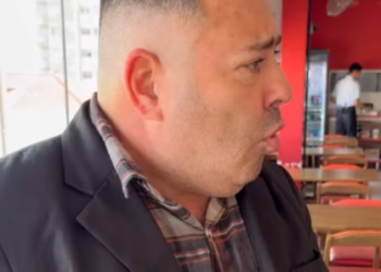 D0100011 Homem convida a mulher para um encontro, e faz ela pagar a conta… part2