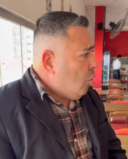 D0100011 Homem convida a mulher para um encontro, e faz ela pagar a conta… part2