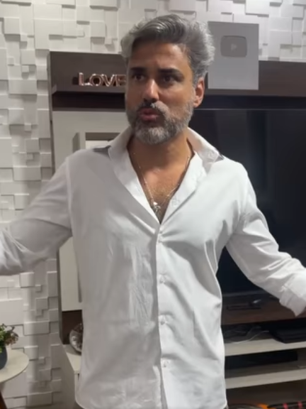 D0100002 Ela vendeu o carro do marido para pagar casa da Pai part2