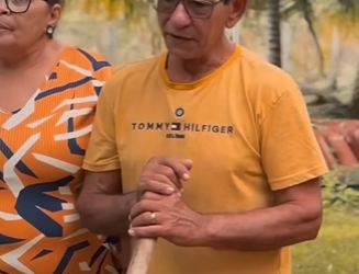 D2100001 Ele estava feliz por demitir os dois funcionários mas não imaginava o q part2