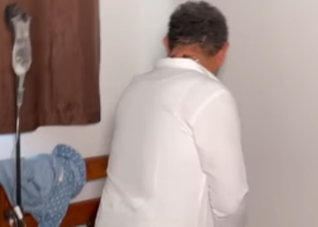 D2100005 Varias mulheres passam por isso part2