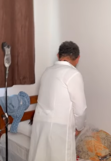 D2100005 Varias mulheres passam por isso part2