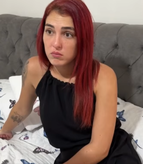 D0100001 Ele pede para a funcionária ser sua falsa esposa e você não vai acreditar no motivo part2