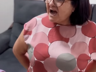 Acabei de ter minha filha e já estou passando raiv4,minha Sogra não deixa eu cuidar da menina,ela qu part2