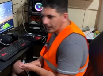D1800004 CHEFE descobre traição do seu funcionario você part2
