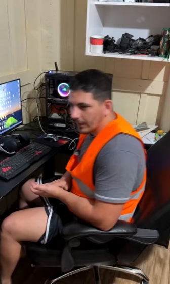 D1800004 CHEFE descobre traição do seu funcionario você part2