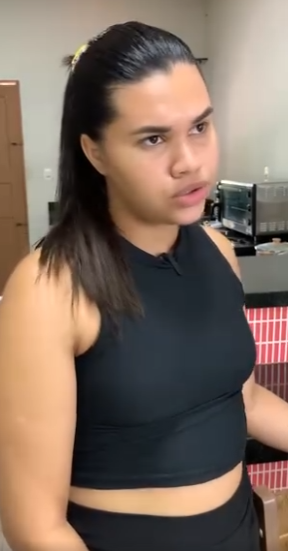 D1000029 Ele não aguentou comer mais só isso em casa olha part2