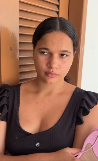 D1000028 Marido viu ela tirando sandália dos pés da própr part2