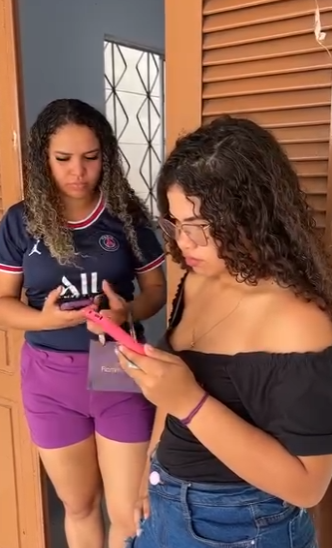 D1000034 Teve uma grande surpresa ao fazer entrega de um part2