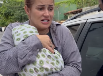 D2100001 Garota engenhosa muda as etiquetas de preço e ninguém imaginou que era por esse motivo part2