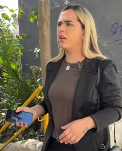 D0100008 Com o tempo você aprende que nem todo mundo deve ser chamado de amigo part2