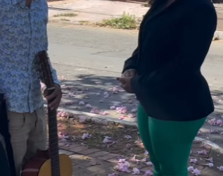 D2100004 Um coração Bondoso e Honesto Sempre Vence part2