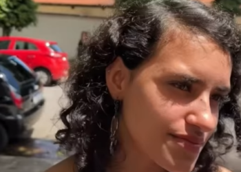 D2100018 Esta mulher humilhou esta idosa pela idade, sem pensar que a vida dá muitas voltas… part2