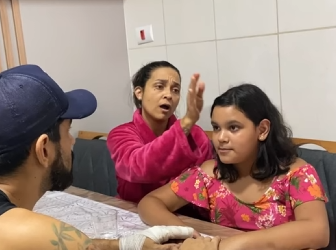 D2100019 Chamava enteada de ORDINÁRI4 quando o pai não estava, no final foi isso que aconteceu part2