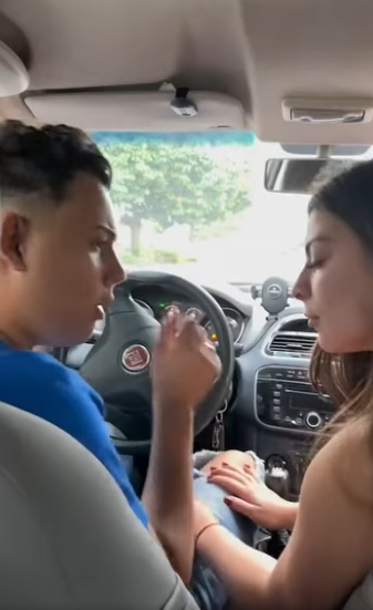 D2100002 O espelho da filha revelou as conversas da esposa com o αmαnte part2