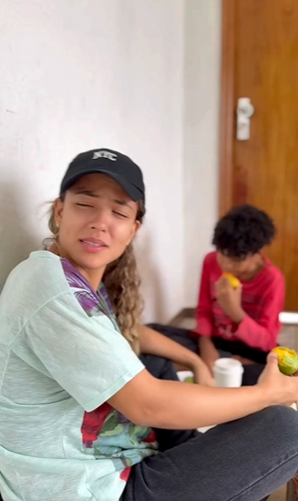 D1000007 A menina mimad4 recebe uma grande lição de vida part2